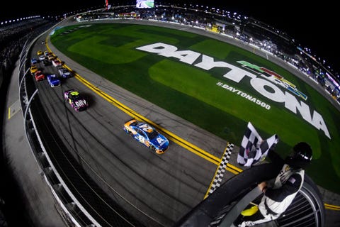 Ford Chevy Split Duel Wins As Nascar S Daytona 500 Field Is Set