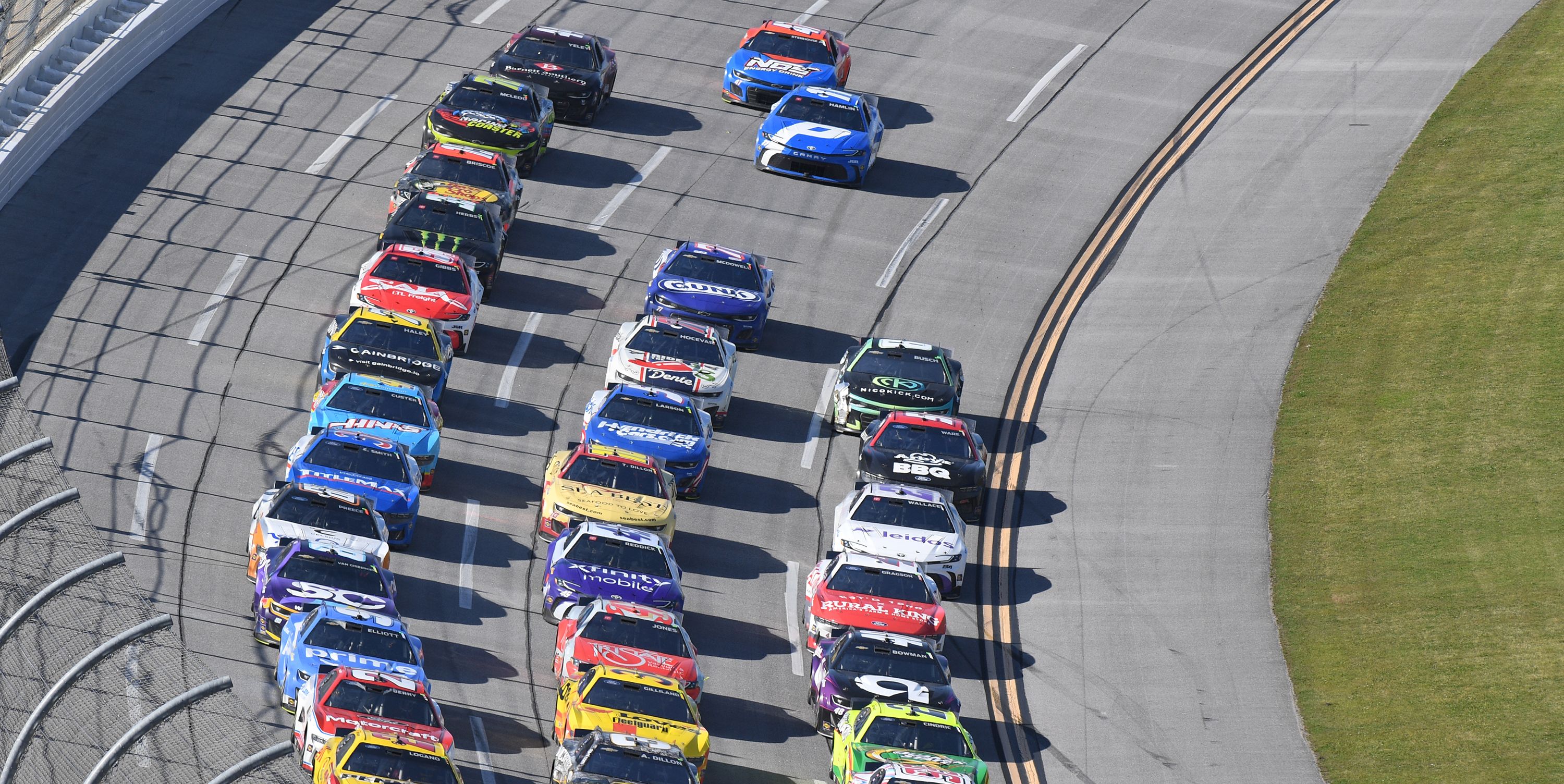 NASCAR Hopes Fans, Gamblers Will Embrace 32-Driver In-Season Bracket Tournament