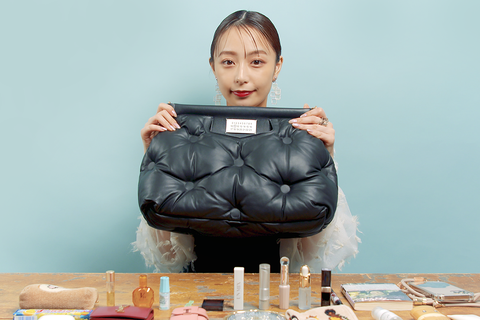 動画 宇垣美里の ちょっぴりオタク なバッグの中身を拝見 ファッション Elle エル デジタル 動画 宇垣美里の ちょっぴりオタク なバッグの中身を拝見 ファッション Elle エル デジタル