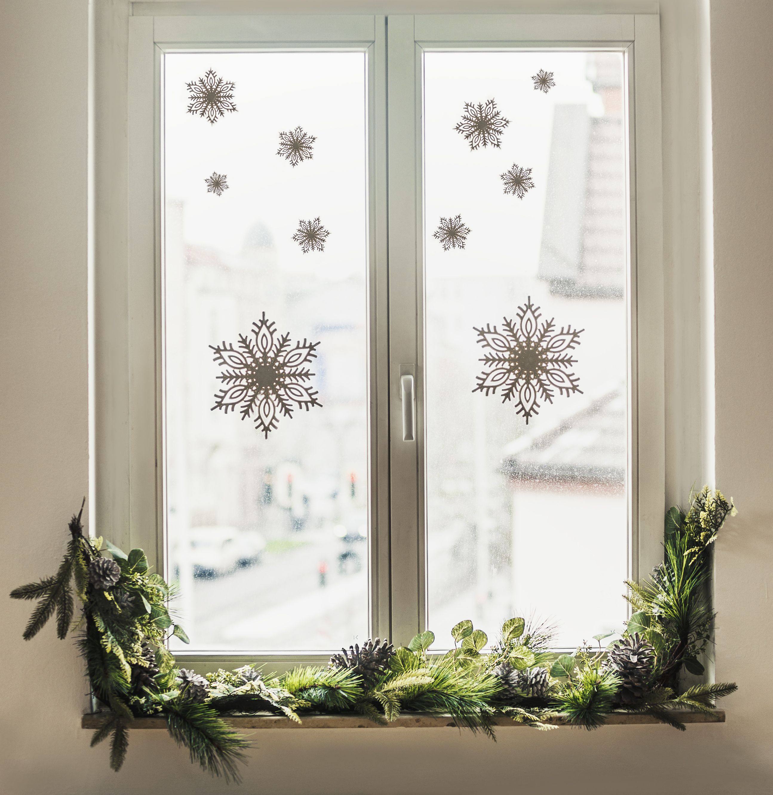 40 Best Christmas Window Decorations - Christmas Window Ideas