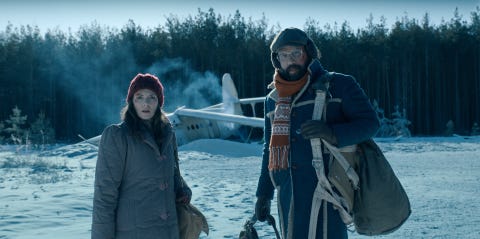 Winona Ryder as Joyce Byers, Brett Gelman as Murray Bauman, Stranger Things, season 4 winona ryder as joyce byers, brett gelman as murray bauman, stranger things, season 4