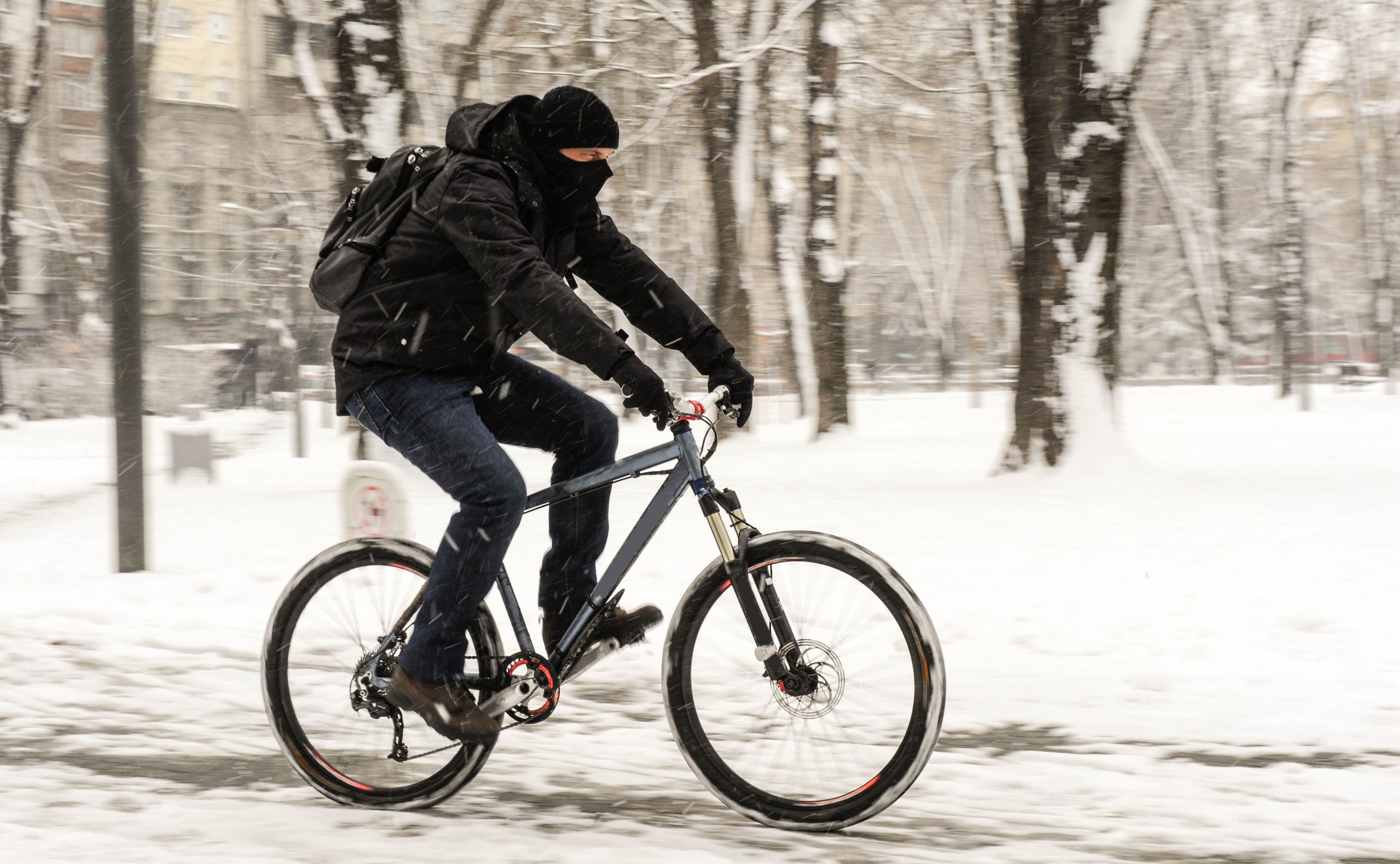 winter cycling outfit