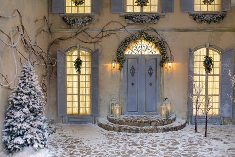 30 Christmas Door Decoration Ideas Pretty Holiday Front Doors