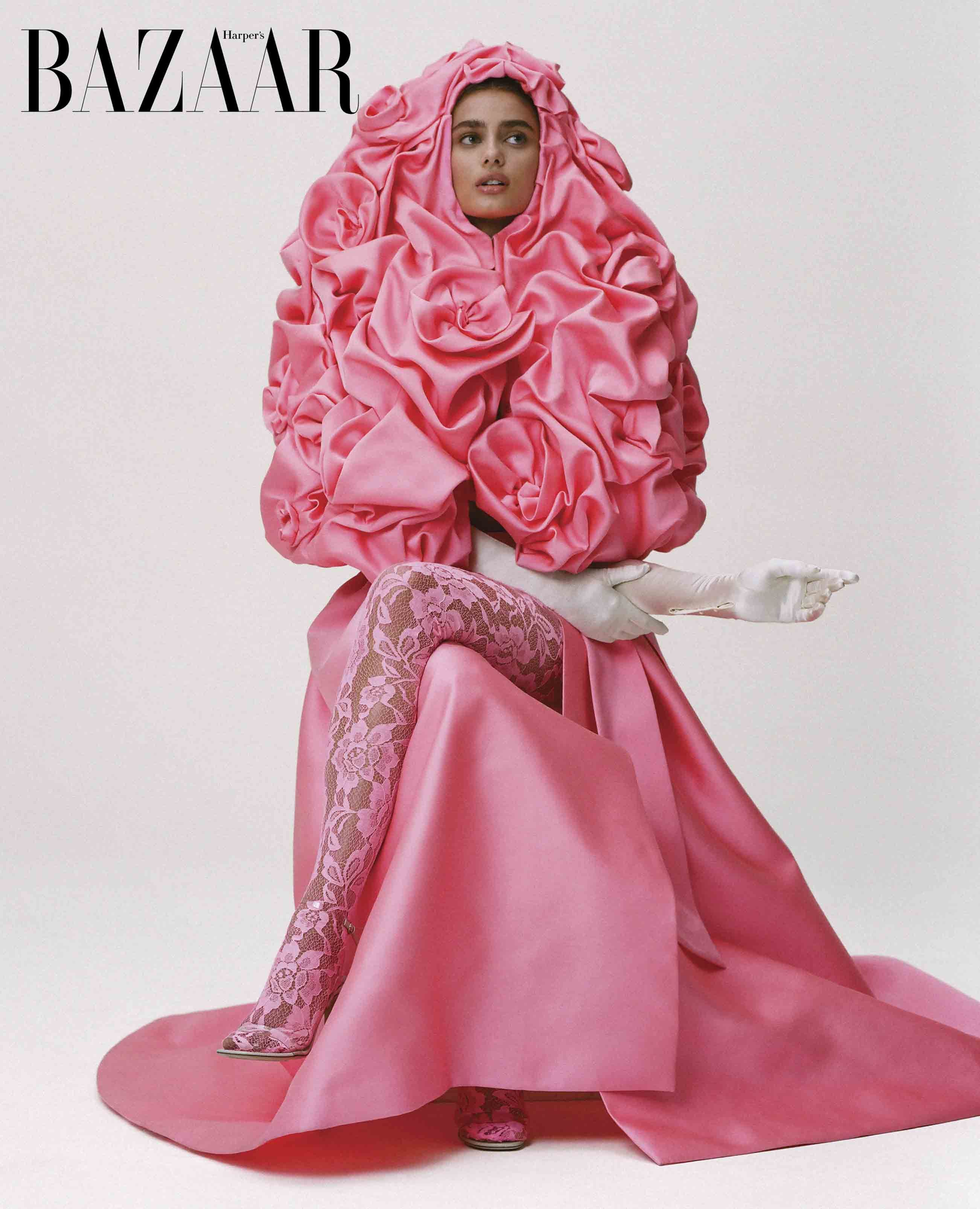 カリーヌ ロワトフェルドが19年春夏オートクチュールともに表現する モダンブライドの肖像 ハーパーズ バザー Harper S Bazaar 公式