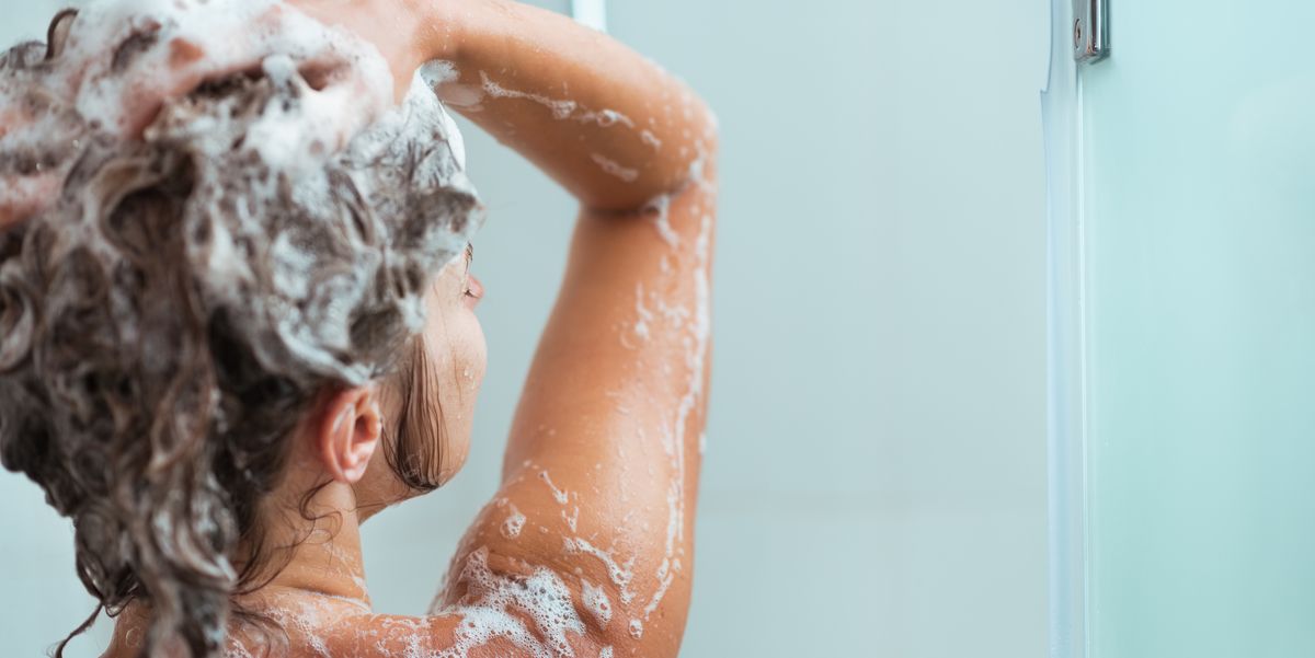 9 Best Remedies for a Dry Scalp, According to Dermatologists