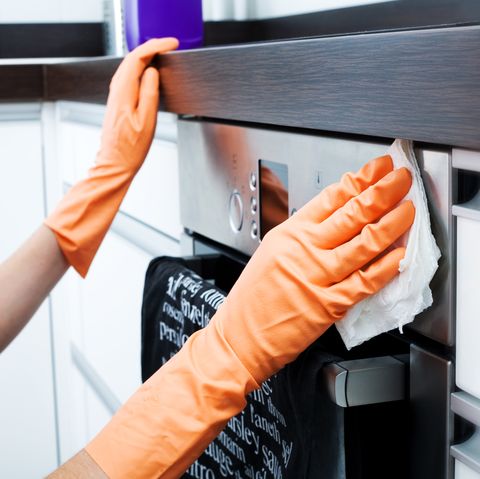 How to Clean Oven