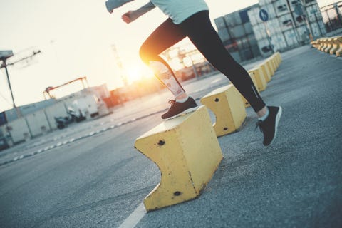 woman doing step ups