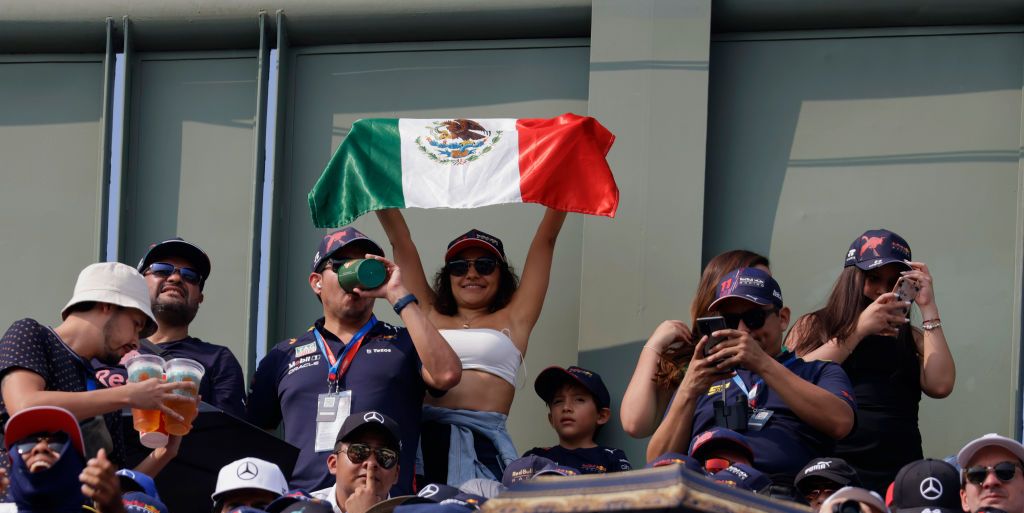 F1 Mexican Grand Prix Leftovers: Paddock Overcrowding, Hamilton Takes Dig at Alonso