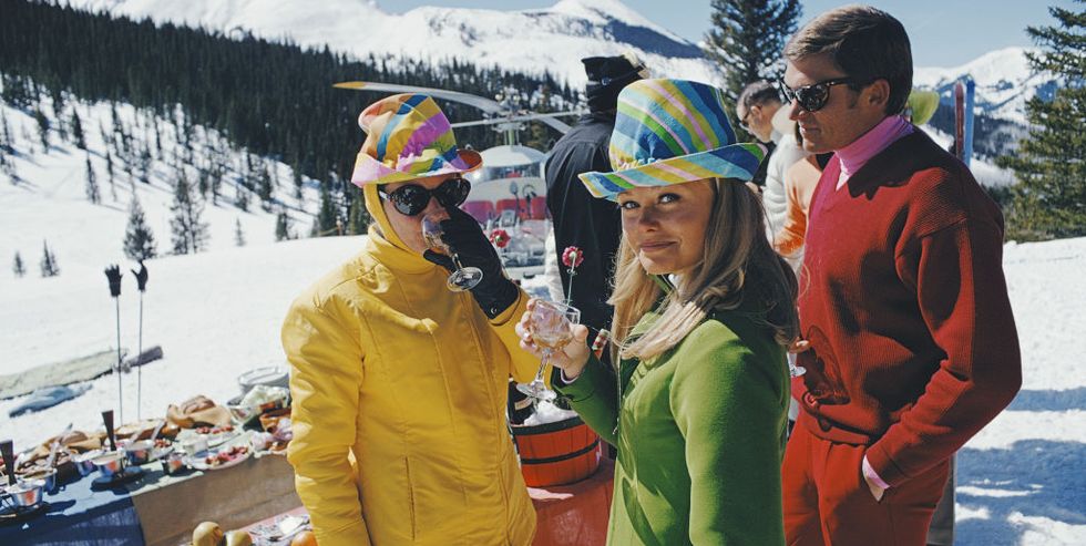 Craft beer - Page 16 Women-in-colourful-hats-at-an-apres-ski-party-in-snowmass-news-photo-1608318905.?crop=1.00xw:0.748xh;0,0