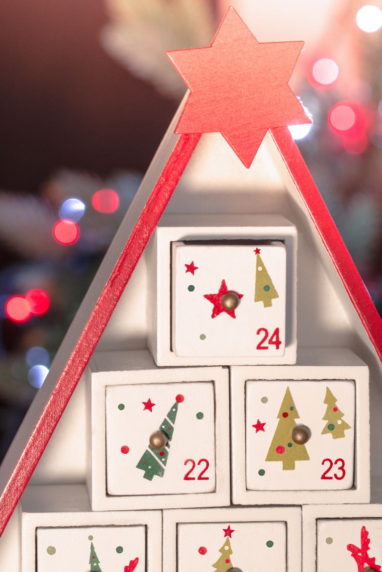 How To Make A Wooden Advent Calendar Christmas Crafts