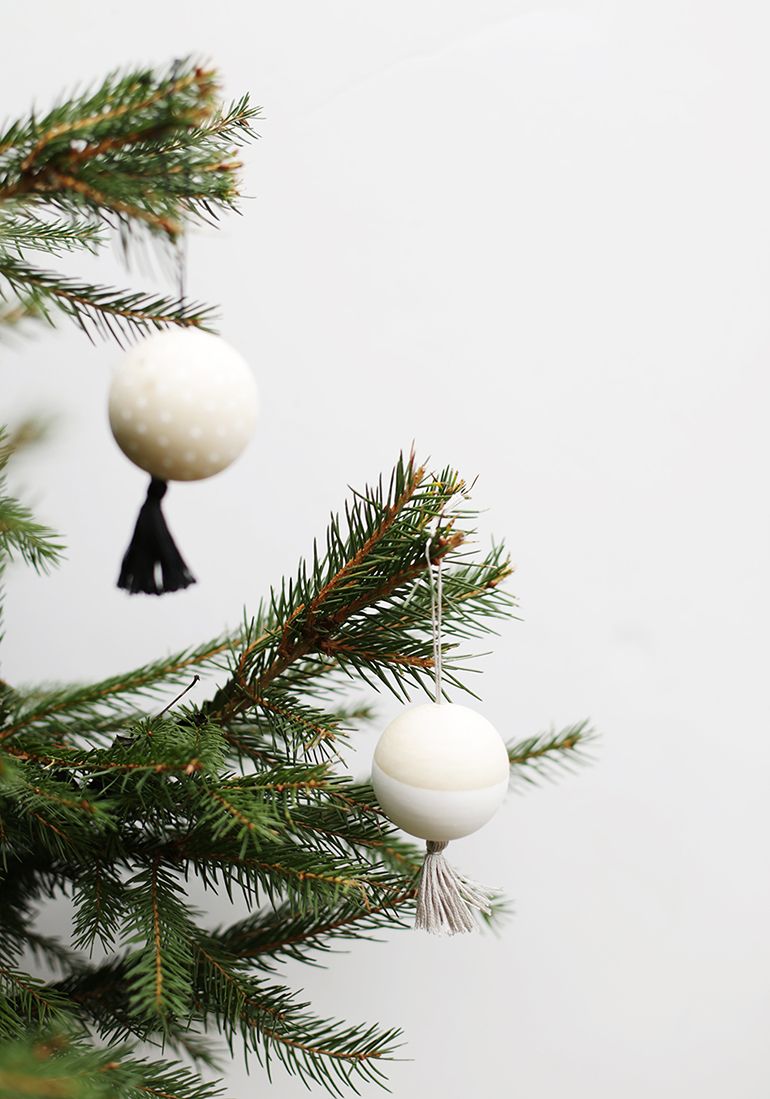 10 small gold Christmas decoration tassels Mini Xmas craft embellishments 