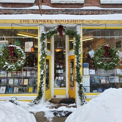 yankee bookshop in woodstock, vermont
