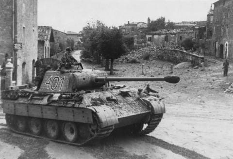 2. WW, Italy panther