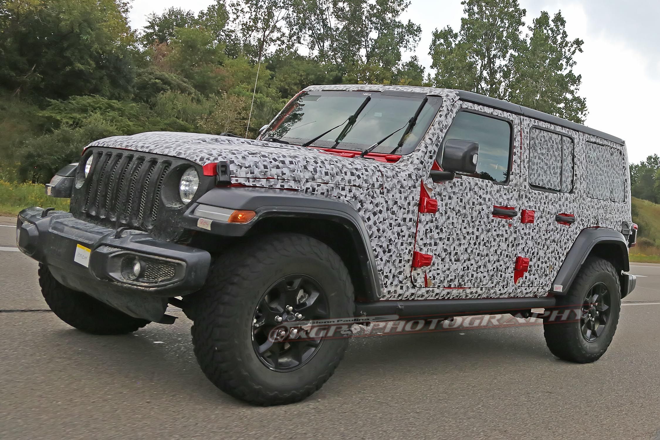 Here's Your Best Look Yet at the Nearly Uncovered 2018 Jeep Wrangler  Unlimited