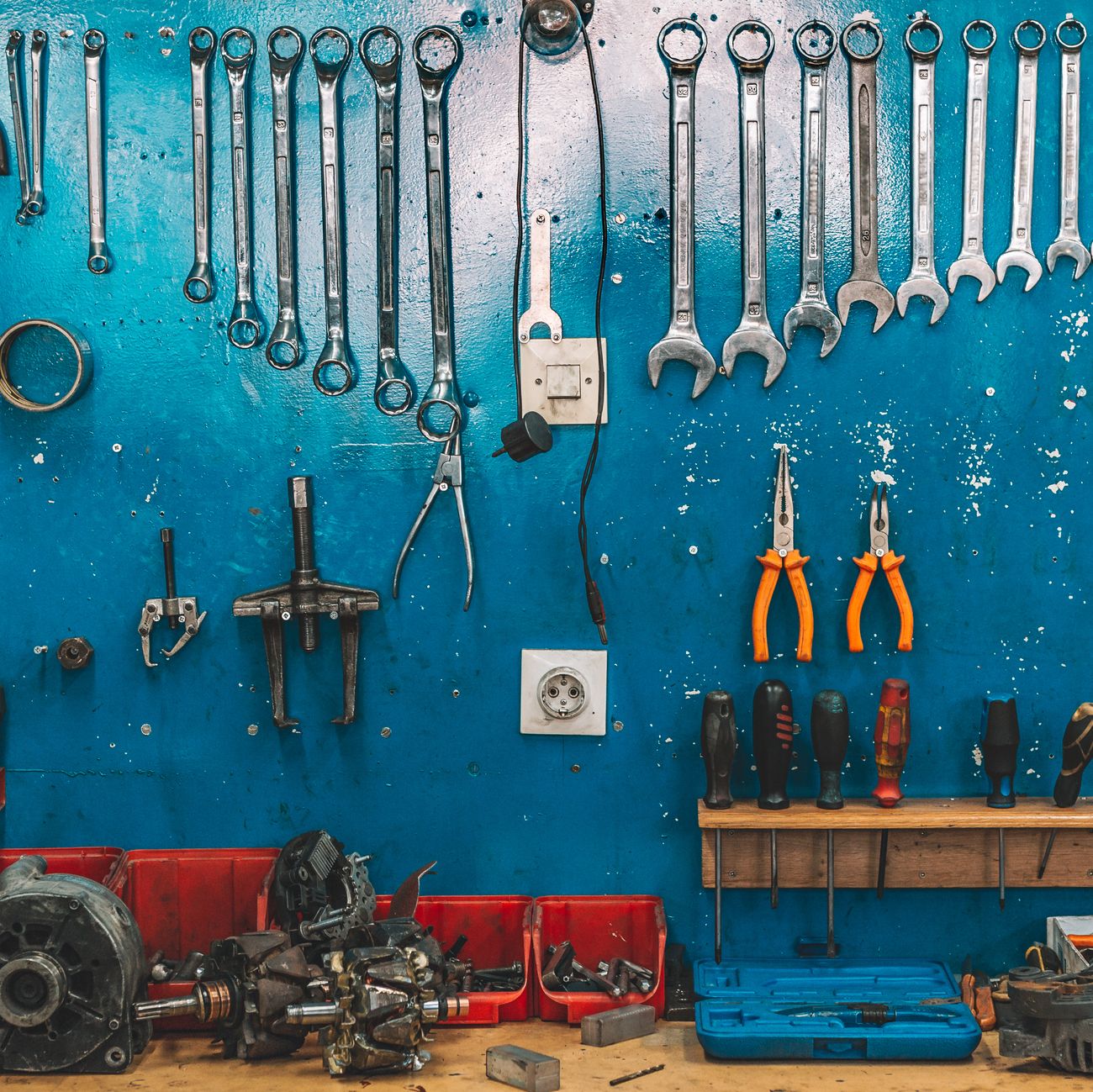 With the Right Car Tools, You Can Skip the Auto Shop and Start Doing Your Own Car Maintenance