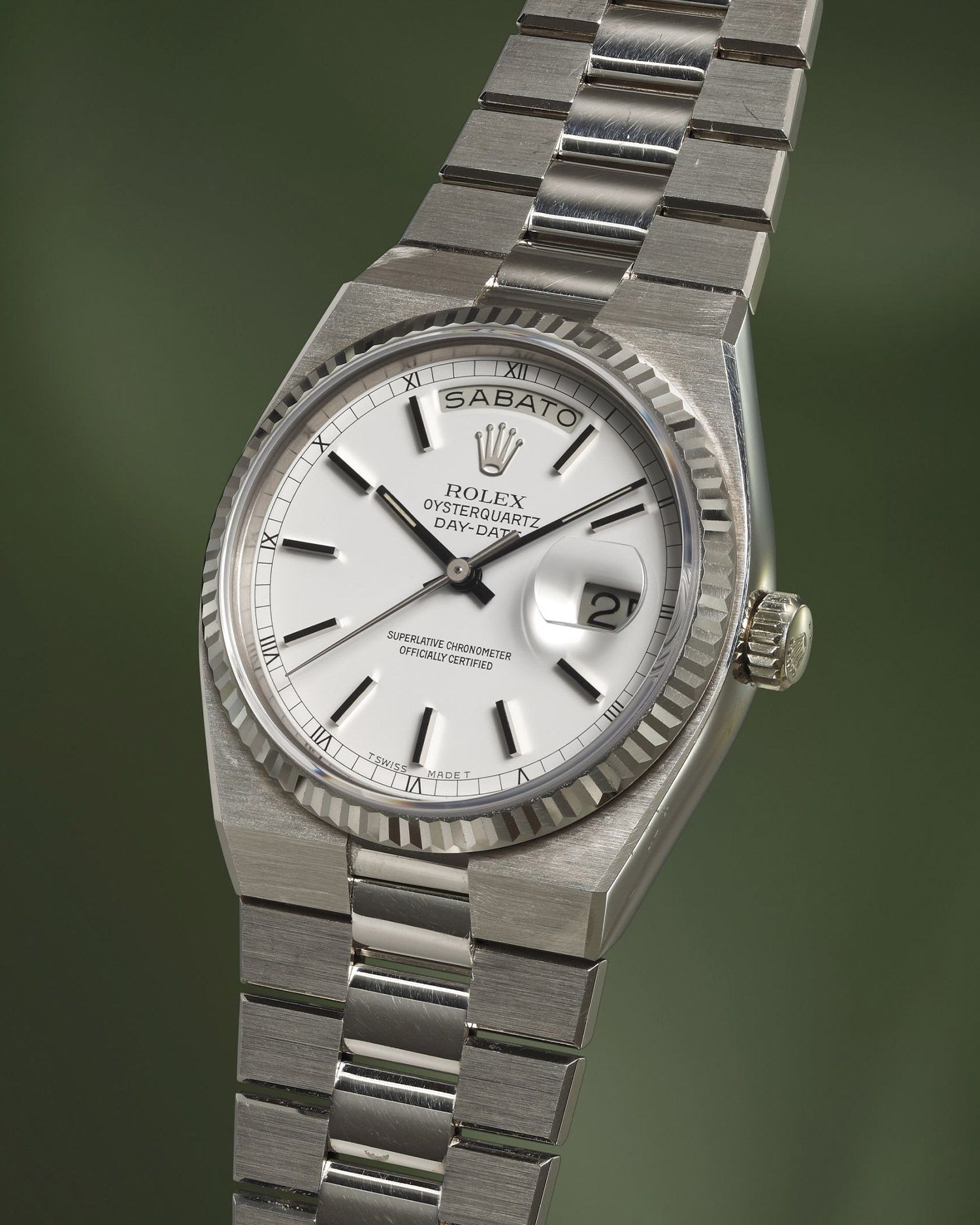 is a rolex a quartz watch