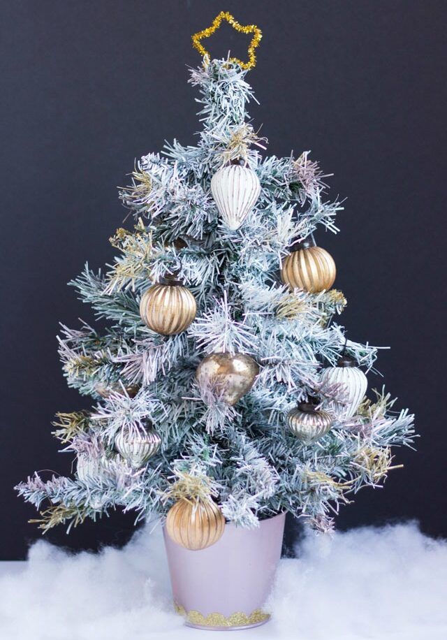 69 Unique Christmas Tree Decorating Ideas And Pictures 2020