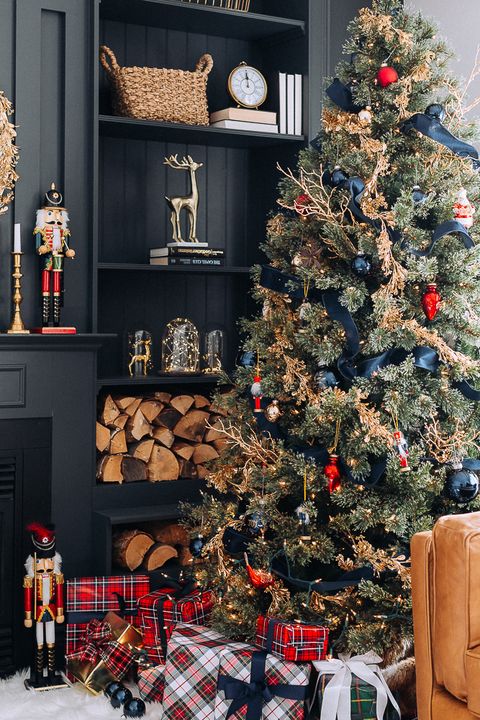 65 Unique Christmas Tree Decorating Ideas and Pictures 2020