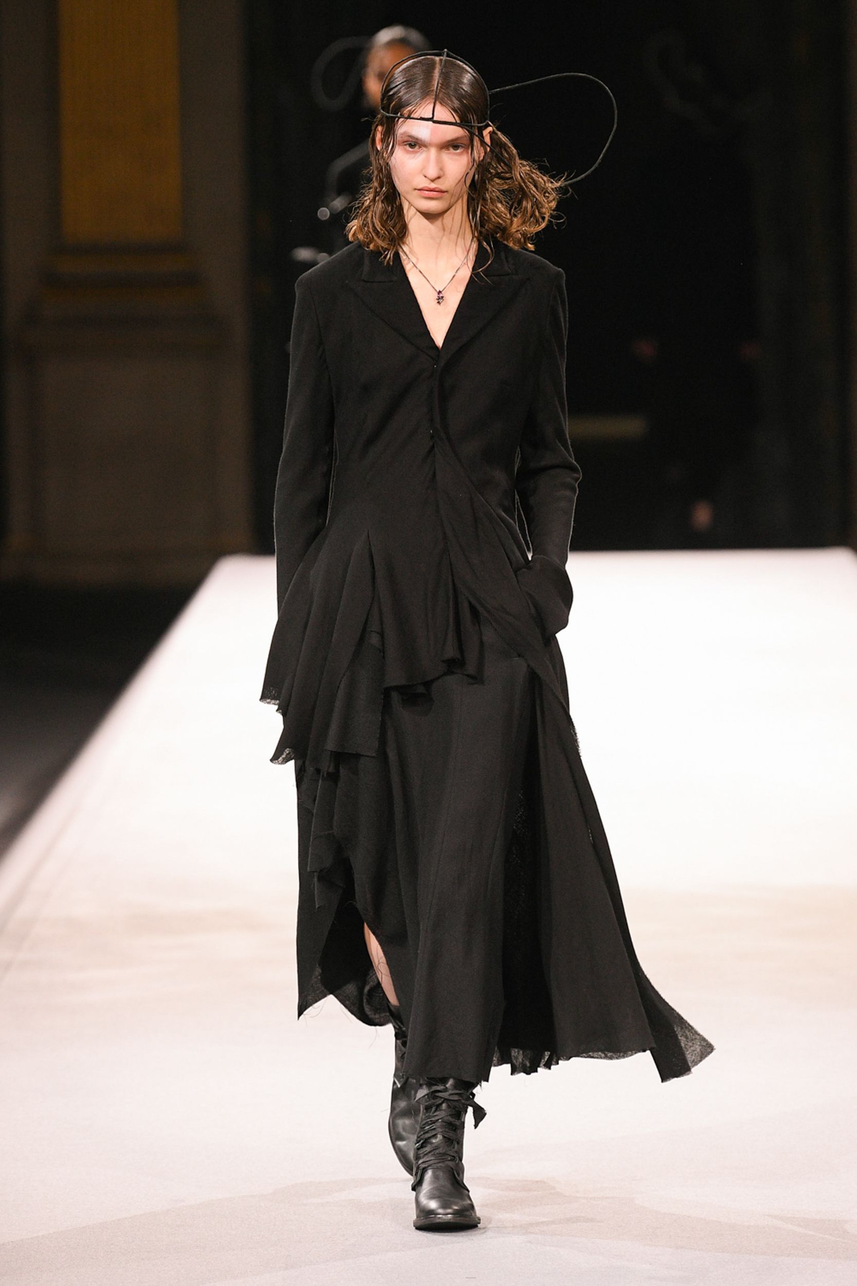 ヨウジヤマモト（YOHJI YAMAMOTO）2022秋冬コレクション 