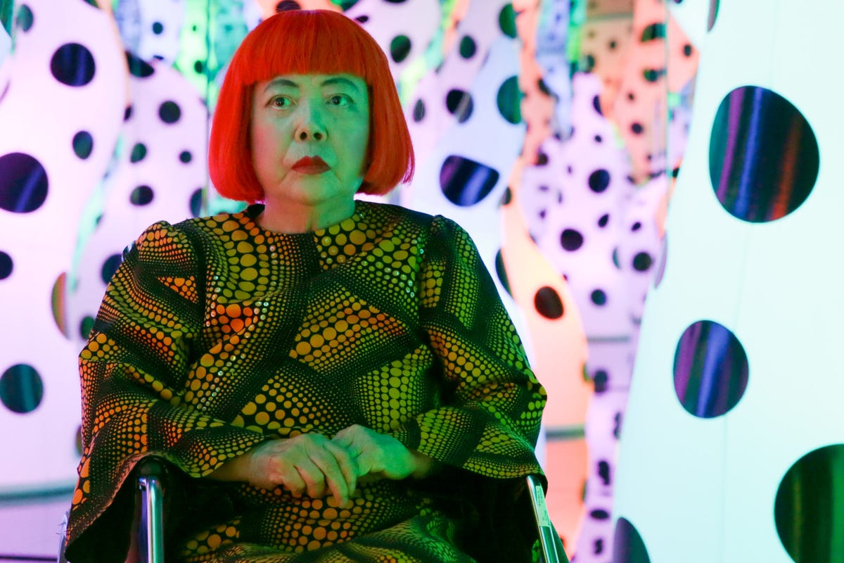 Arriva il cinema il film sull'artista giapponese Yayoi Kusama