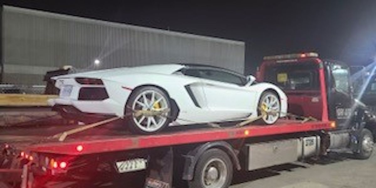 Lamborghini Aventador Impounded For Tripling the Speed Limit
