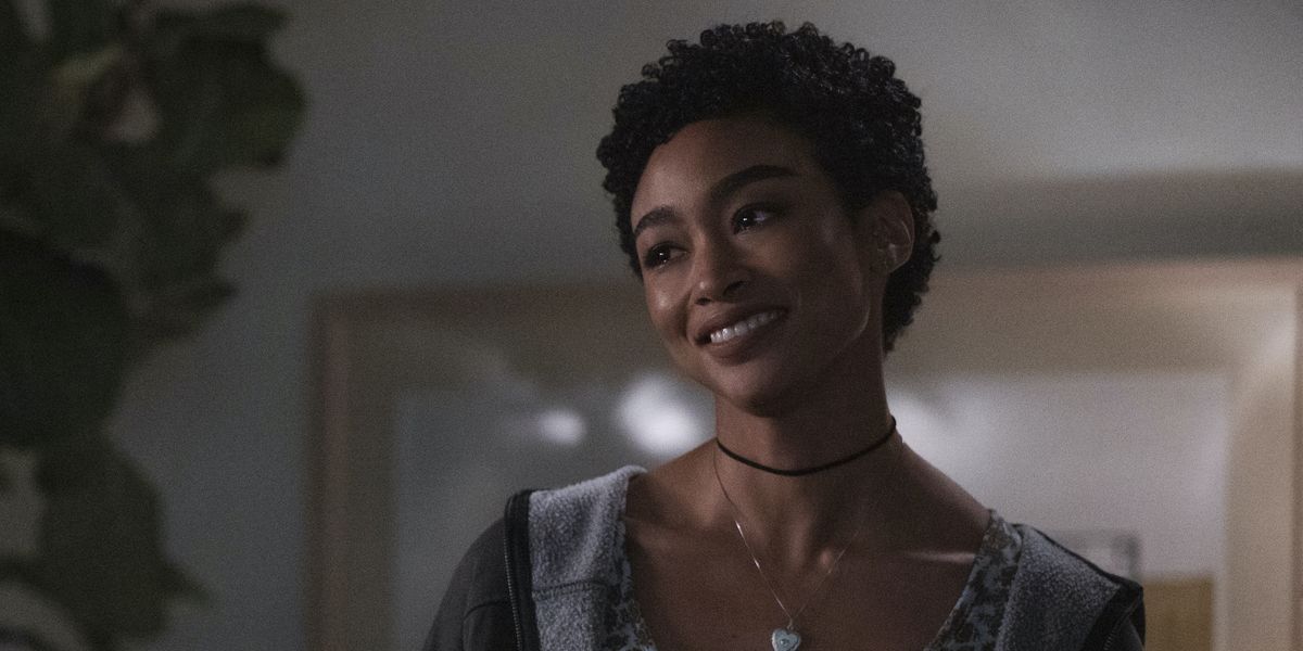 Who Is Marienne on Netflix's "You" Season 3? What to Know About Tati  Gabrielle