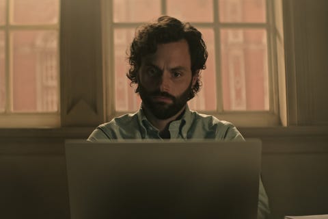 you penn badgley as joe goldberg in episode 407 of you cr courtesy of netflix © 2023