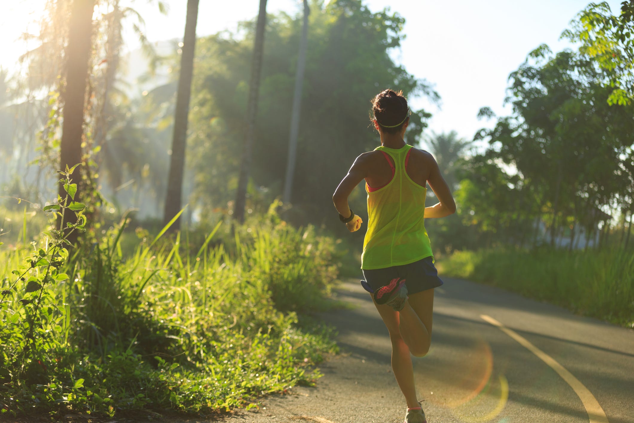 Run Your Fastest Race By End of Summer With This Training Guide