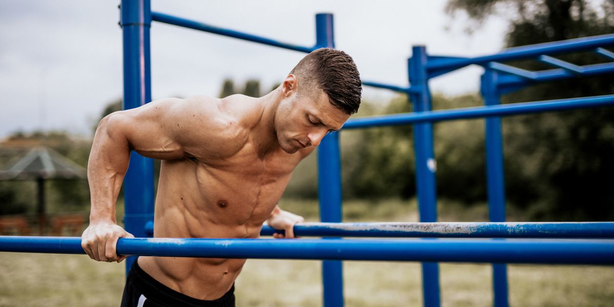 This 300 Rep Rest-Pause Workout Stacks on Serious Muscle