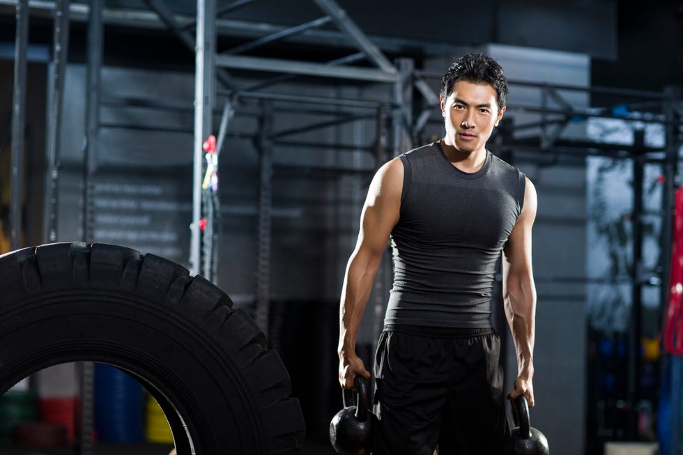 Stop Doing Side Bends. Try These 3 Obliques Exercises Instead. thumbnail
