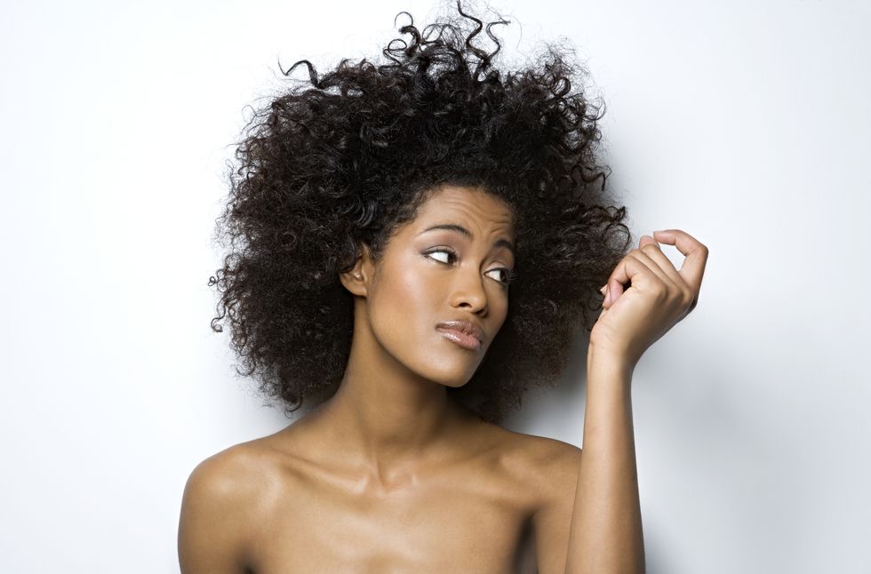 1 - Styling capelli ricci: i prodotti che migliorano il finishing