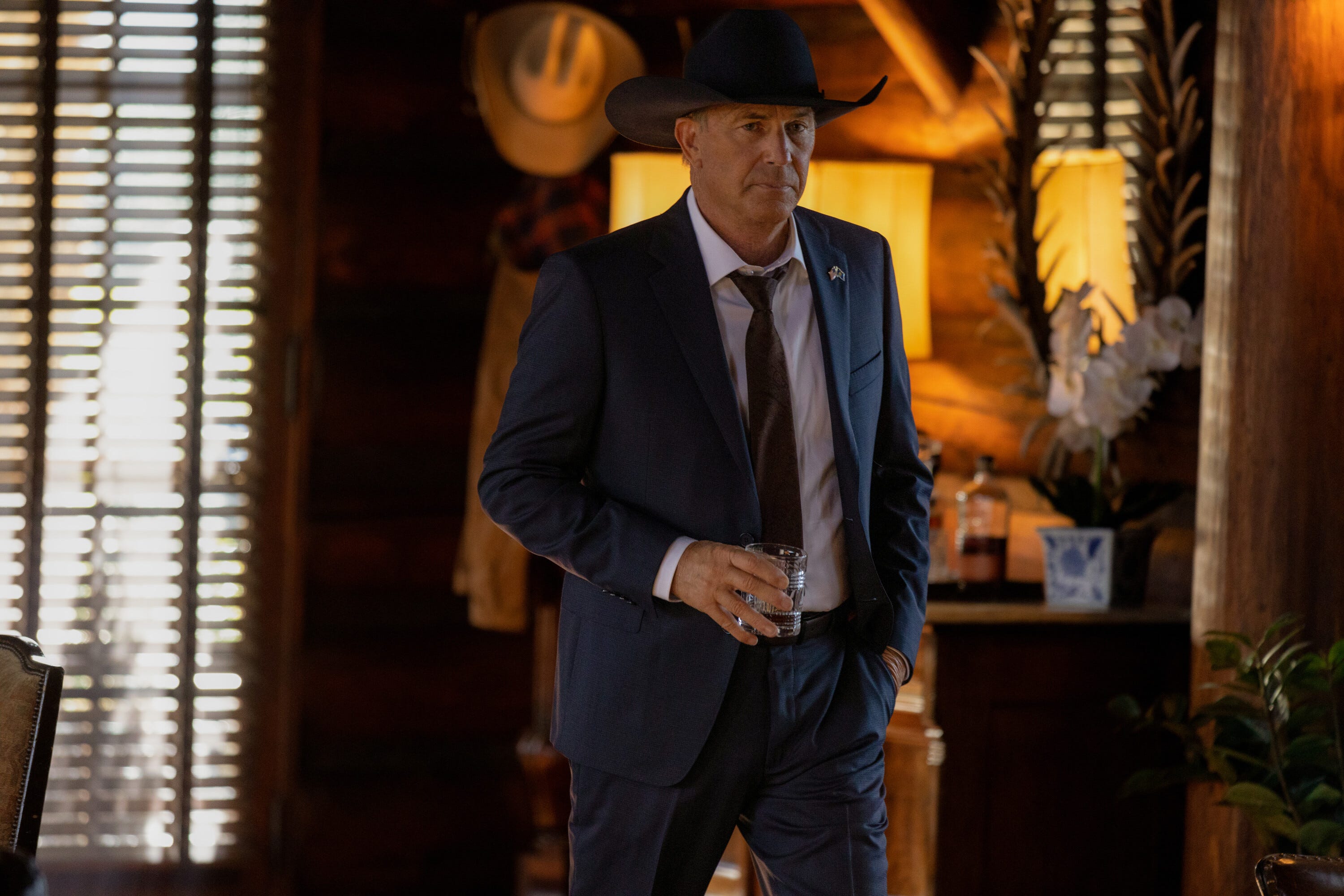 Kevin Costner TooOOotally Didn't Know That 'Yellowstone' Aired This Week