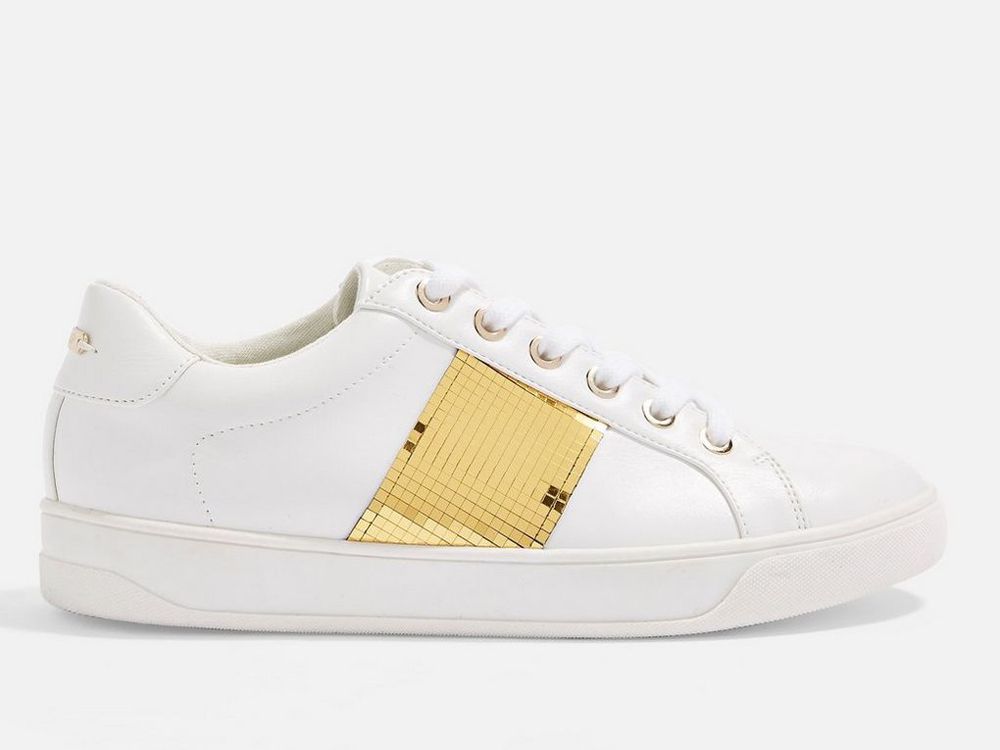 32 Zapatillas De Blancas Para Moda Tus Primavera Looks Todos 32 Zapatillas De Blancas Para Moda Tus Primavera Looks Todos
