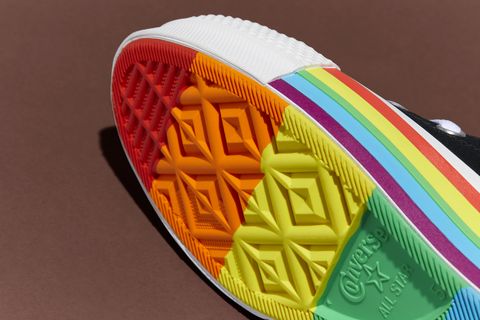 Pickering Escepticismo brindis Las zapatillas de Converse para celebrar el Orgullo 2020