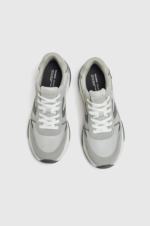 Las zapatillas grises estilo New Balance de