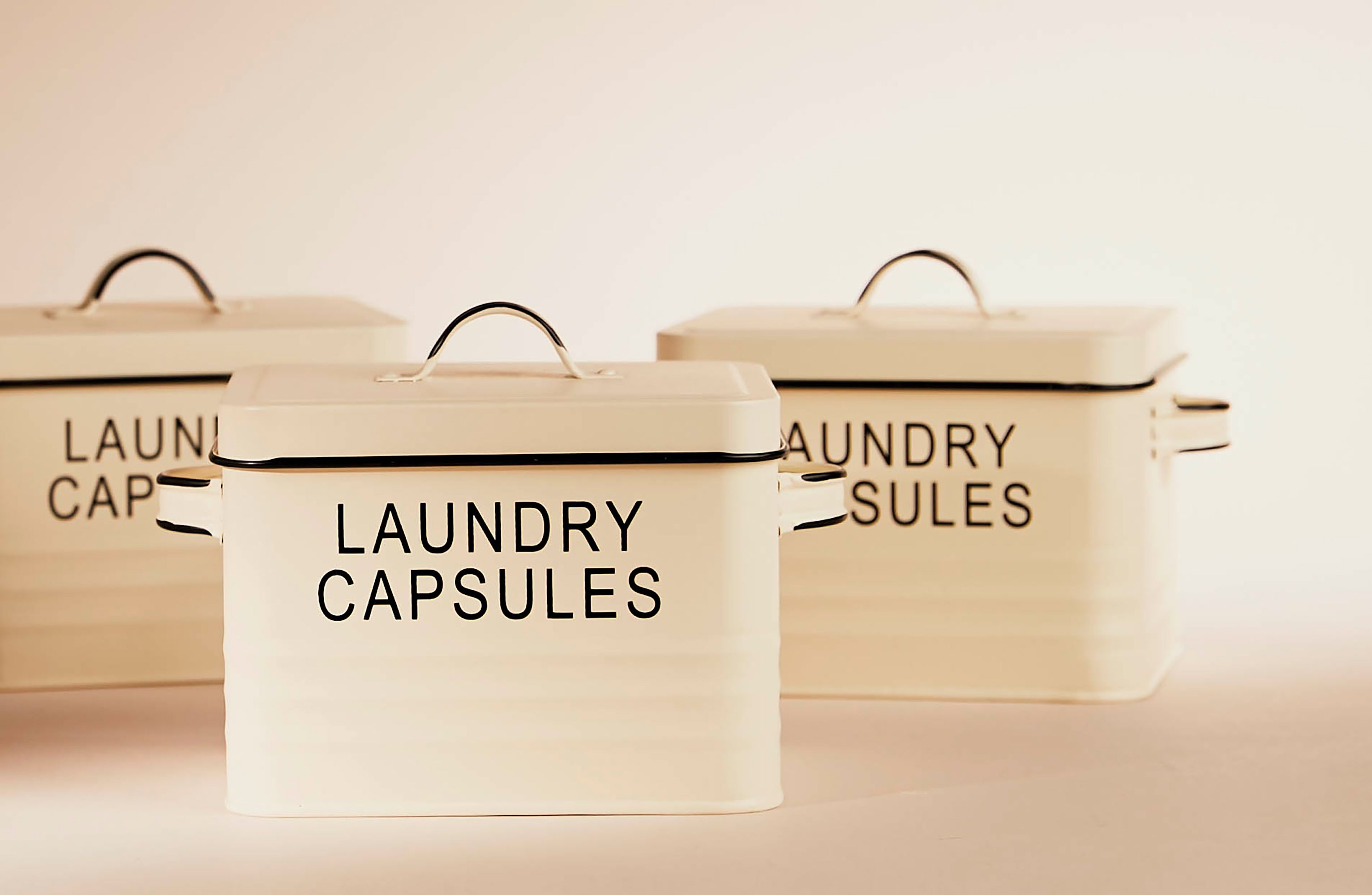 Банка Laundry. Laundry Capsules контейнер. Контейнер для стирального порошка Zara Home.
