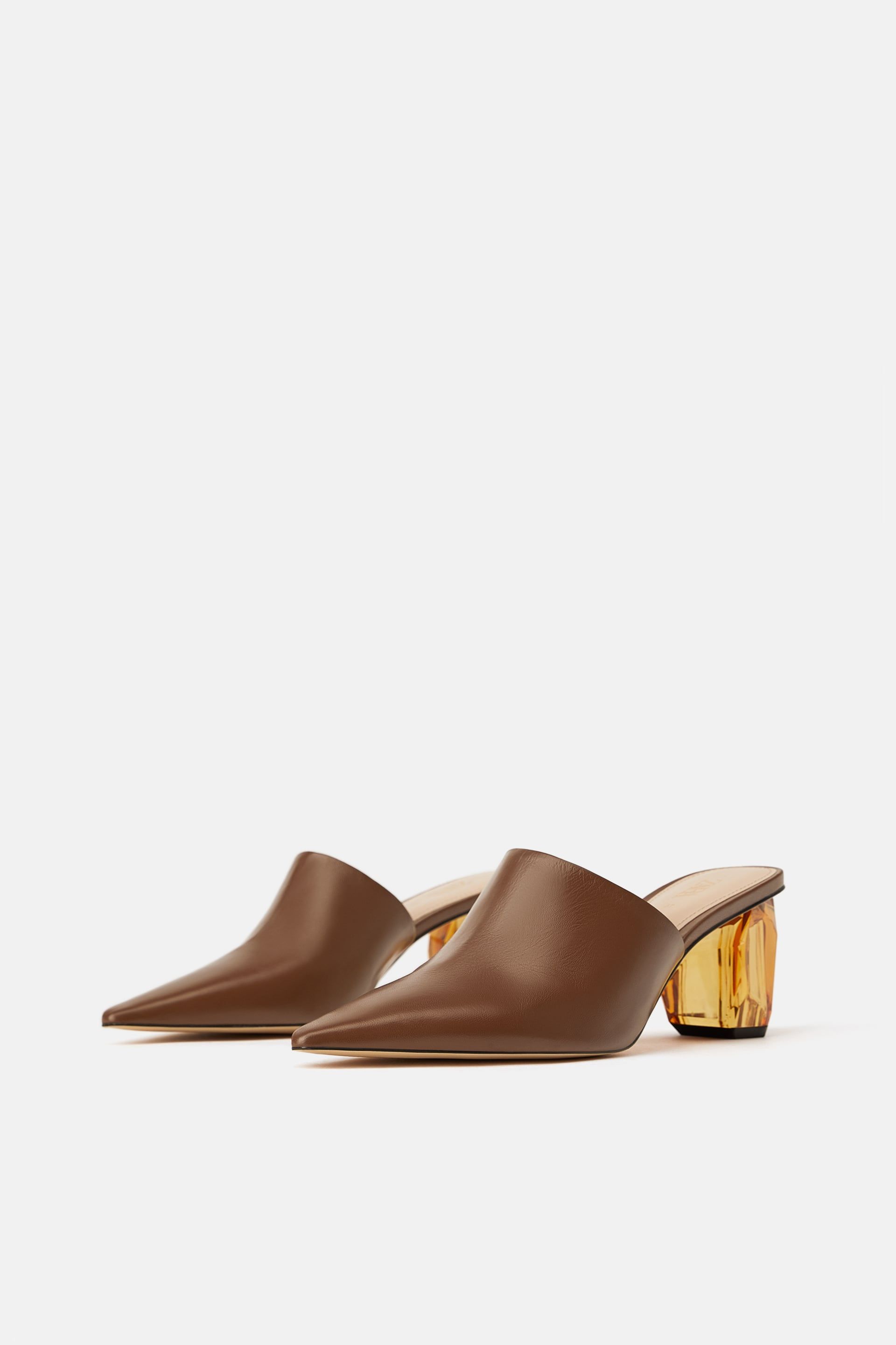 De new in schoenen bij Zara, Mango en Topshop die je wil De new in schoenen bij Zara, Mango en Topshop die je wil