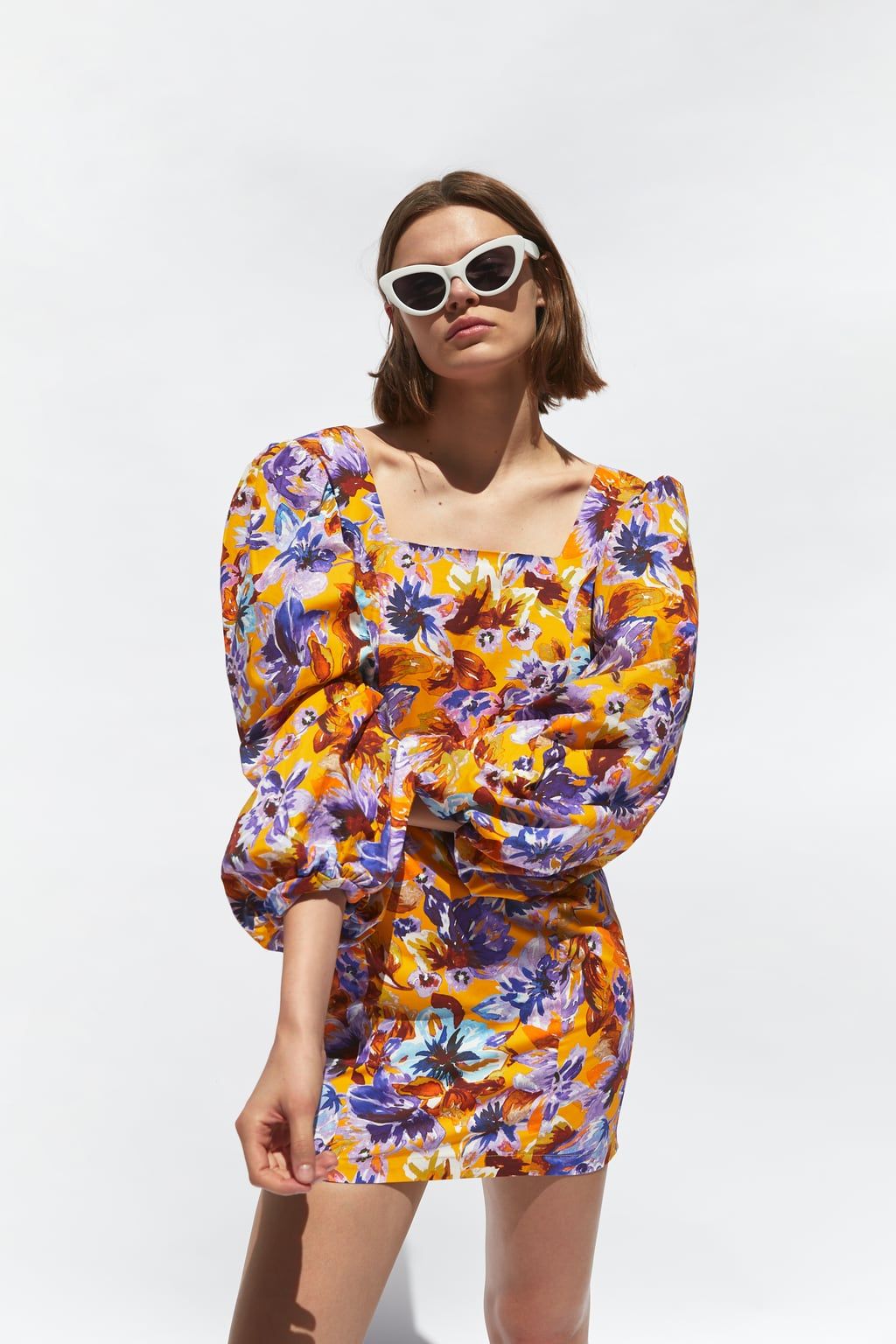 Este vestido Zara se ha convertido en la última obsesión de las influencers españolas - tiene el que necesitas para arrasar verano