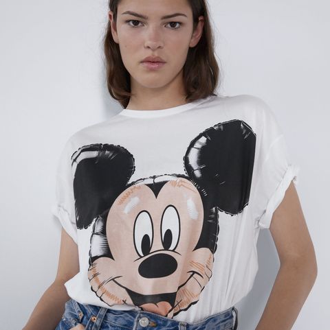 Estrictamente grueso Rama En Zara hay 10 camisetas Disney escondidas y son ideales
