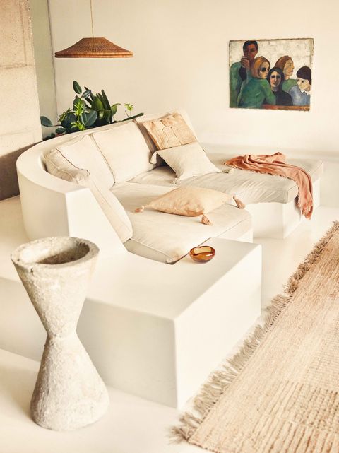 Tendencia en decoración: Atrévete con un sofá blanco en el salón