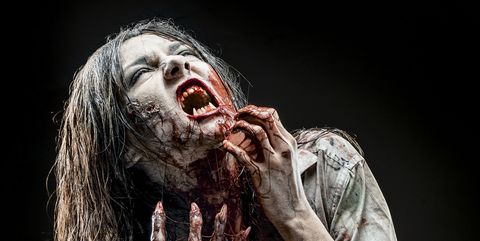 een vrouwelijke zombie