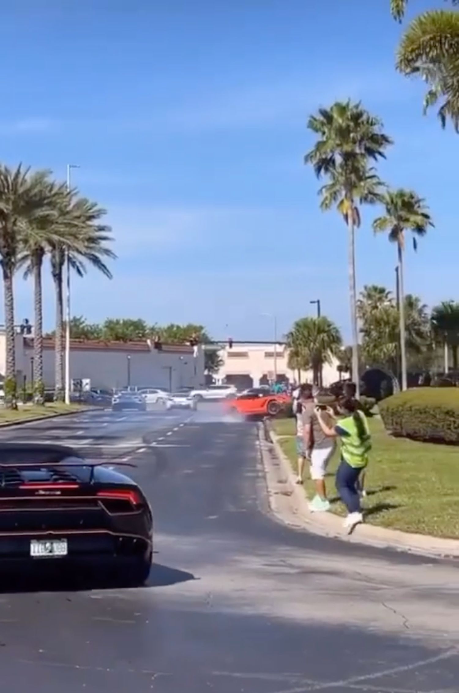 Florida C7 Corvette ZR1 Driver Executes Perfect 180 Spin Into Curb at Cars and Coffee