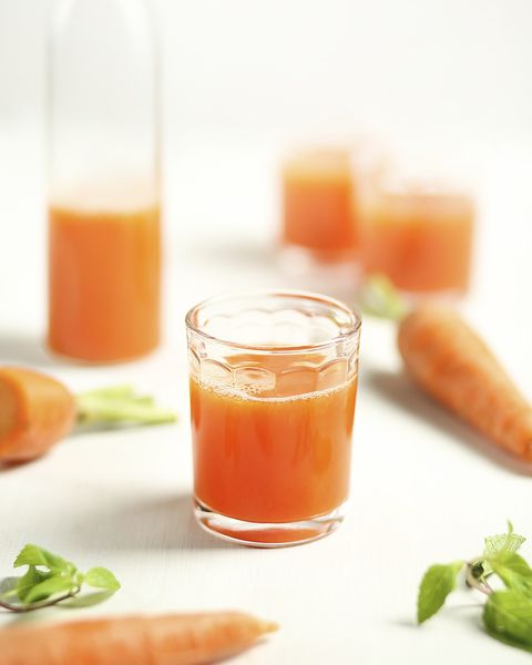 zumo de naranja y zanahoria