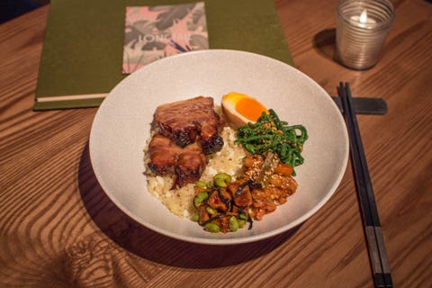 LONGTAIL
叉燒飯 longtail
叉燒飯
