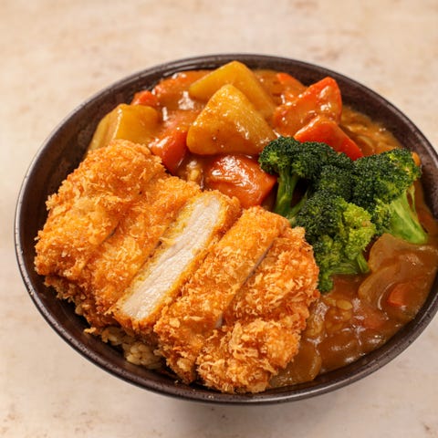 晶華:北海道干貝、大西洋鮭魚散壽司新上架!於10/1前至「晶華美食到你家」預訂,每款盒餐折200元,買10再送1 晶華:北海道干貝、大西洋鮭魚散壽司新上架!於101前至「晶華美食到你家」預訂,每款盒餐折200元,買10再送1