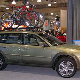 Tire, Wheel, Automotive tire, Vehicle, Land vehicle, Spoke, Bicycle frame, Rim, Transport, Automotive parking light, 