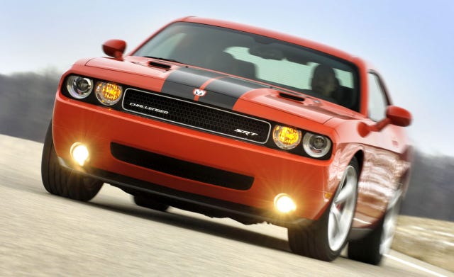 Dodge Challenger srt 2008