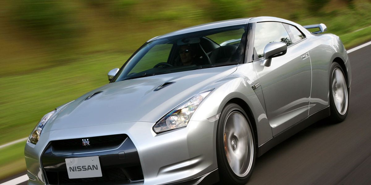 09 Nissan Gt R A Gripping Blend Of Speed And Technology