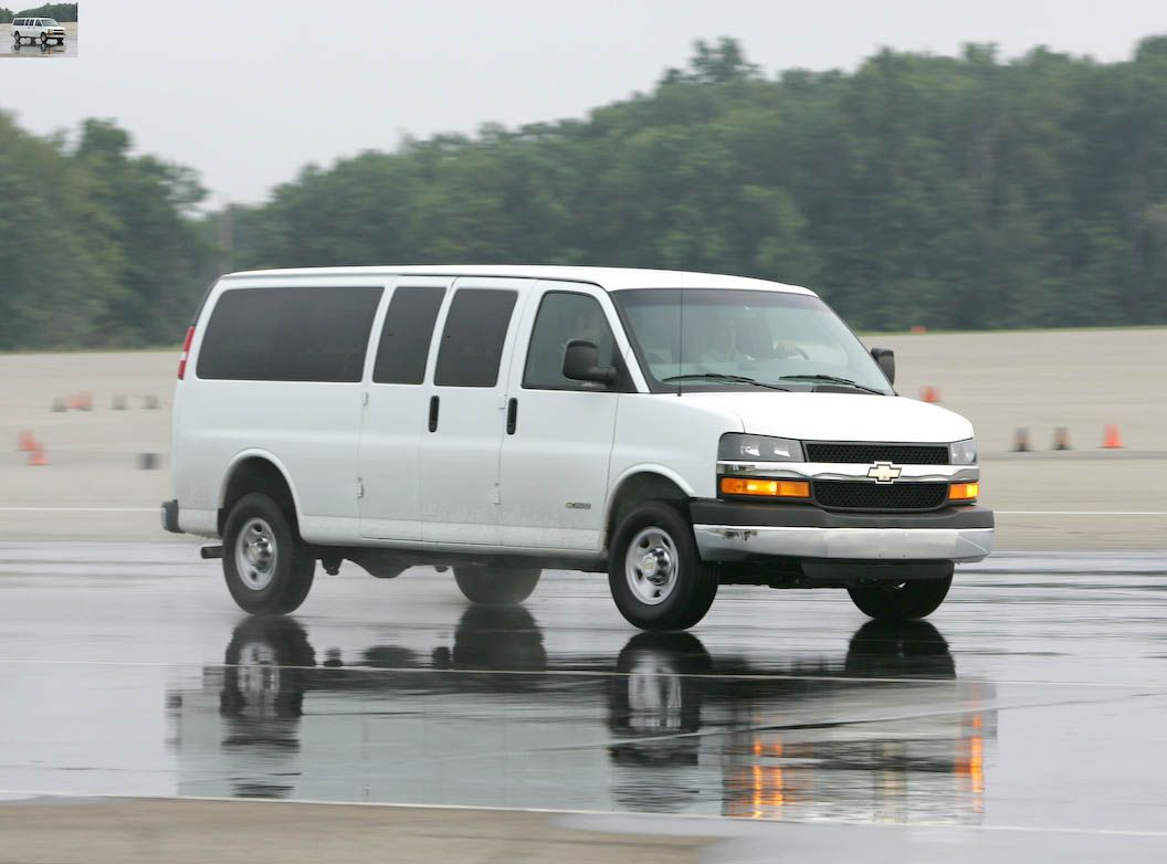 2008 chevy van models
