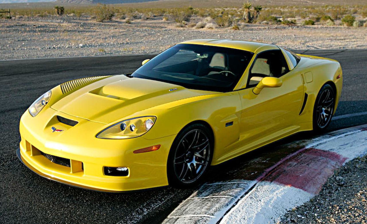 Chevrolet Corvette zr1 Yellow girl